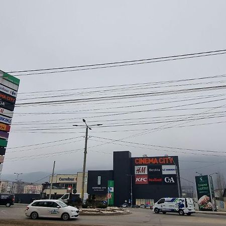 Feel Like Home 2 Piatra Neamţ Екстериор снимка